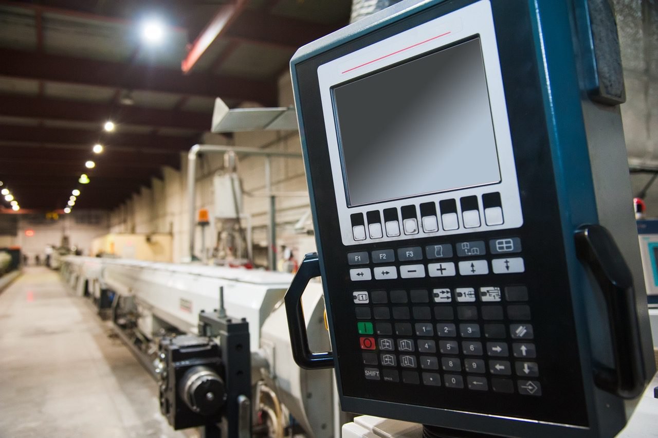 Manutenção de IHM industrial realizada por técnicos especializados, com diagnóstico eletrônico avançado, análise de circuitos, reparo de display, teclado e interfaces homem-máquina, além de testes funcionais completos para garantir confiabilidade, estabilidade operacional e segurança em máquinas CNC e equipamentos industriais.